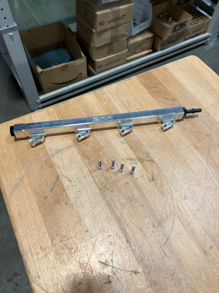 PRO-R Billet Fuel Rail for UTV upgrades